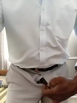 Snapshot of black77SL chatting on 07-17-26, 11:07 black77SL online show from 07-17-26, 11:07