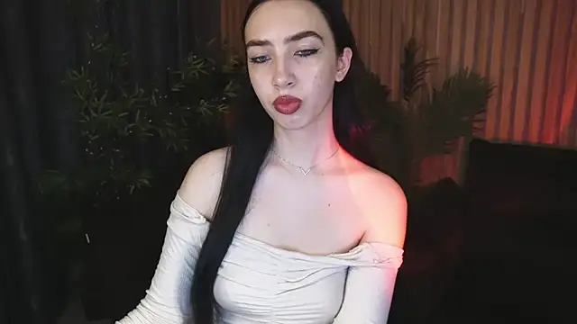 WildKittenX  online show from 11-11-25, 06:52