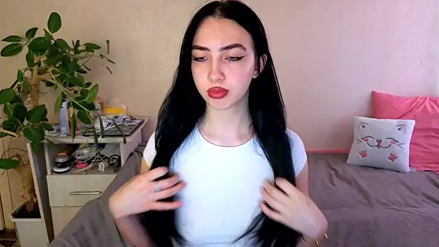 Snapshot of WildKittenX_ chatting on 06-08-26, 04:02 WildKittenX online show from 06-08-26, 04:02