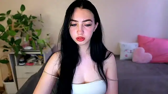 Snapshot of WildKittenX_ chatting on 07-02-26, 04:07 WildKittenX online show from 07-02-26, 04:07