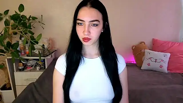 Snapshot of WildKittenX_ chatting on 06-04-26, 04:17 WildKittenX online show from 06-04-26, 04:17
