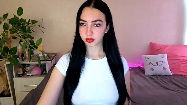 Snapshot of WildKittenX_ chatting on 05-30-26, 04:08 WildKittenX online show from 05-30-26, 04:08