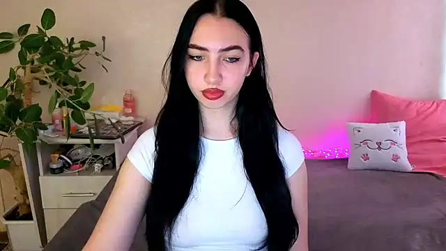 Snapshot of WildKittenX_ chatting on 06-06-26, 04:07 WildKittenX online show from 06-06-26, 04:07
