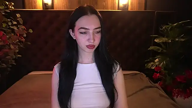 WildKittenX  online show from 04-15-26, 05:46