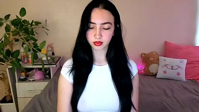 Snapshot of WildKittenX_ chatting on 05-31-26, 04:07 WildKittenX online show from 05-31-26, 04:07