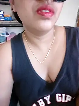 Snapshot of pallu_telgu_kannada chatting on 02-19-26, 08:55 pallu telgu kannada online show from 02-19-26, 08:55