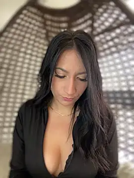 Snapshot of Mila_LS chatting on 03-04-25, 02:53 Mila LS online show from 03-04-25, 02:53