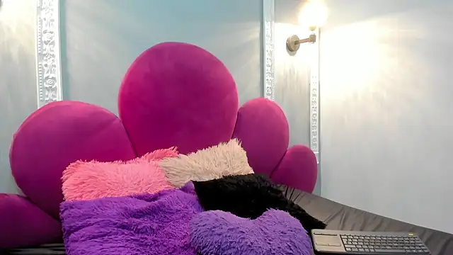 Bonniie 22 online show from 02-13-26, 08:20