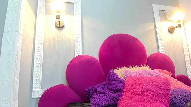 Bonniie 22 online show from 04-08-26, 08:32