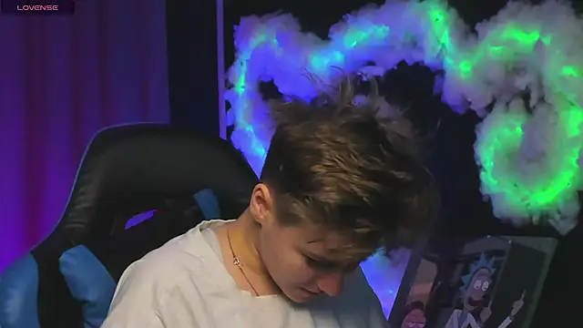 Jean Wilsons online show from 11-25-25, 11:21