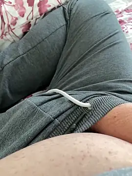 Snapshot of littletoy64 chatting on 03-03-25, 02:17 littletoy64 online show from 03-03-25, 02:17