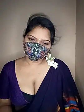 Snapshot of Bagi-Sexy chatting on 02-28-25, 06:09 Bagi-Sexy online show from 02-28-25, 06:09