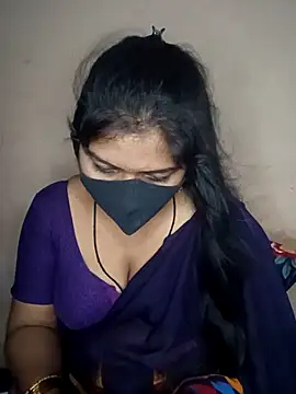 Snapshot of Bagi-Sexy chatting on 09-28-25, 09:00 Bagi-Sexy online show from 09-28-25, 09:00