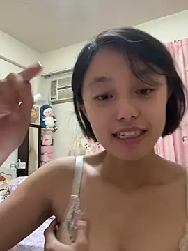 Snapshot of ladypaggy chatting on 05-20-26, 04:37 ladypaggy online show from 05-20-26, 04:37