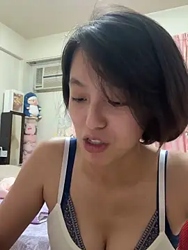 Snapshot of ladypaggy chatting on 05-19-26, 04:25 ladypaggy online show from 05-19-26, 04:25