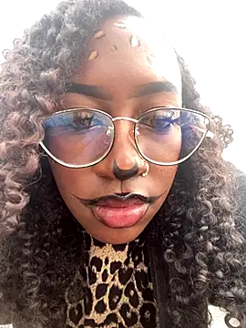 Qeen blackk online show from 10-08-25, 06:30