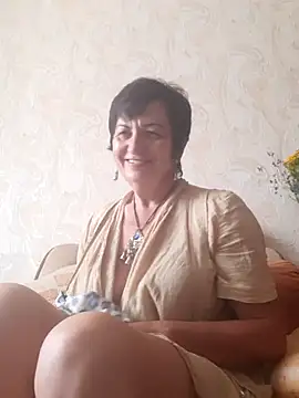 Snapshot of Lota5821 chatting on 07-08-26, 09:43 Lota5821 online show from 07-08-26, 09:43
