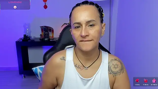 Sara Charmy online show from 06-18-26, 04:01