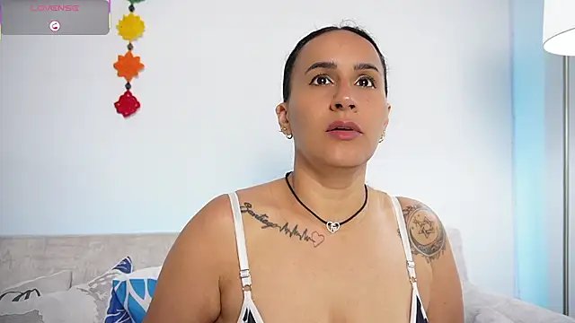 Sara Charmy online show from 02-16-26, 10:58