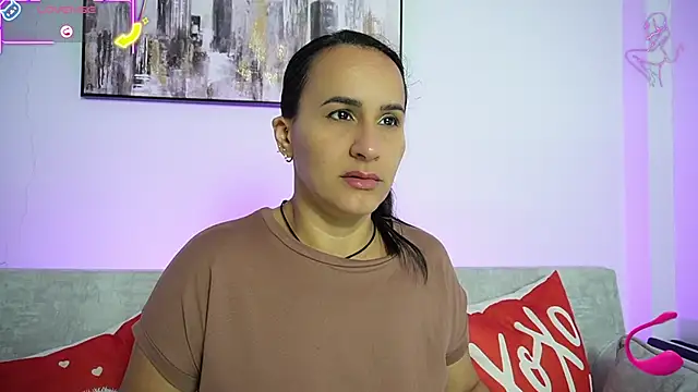 Sara Charmy online show from 11-30-25, 11:44