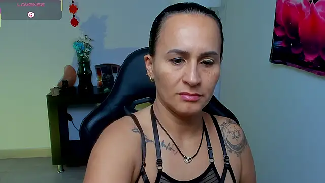 Sara Charmy online show from 06-03-26, 11:11