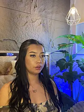 i sabella 25 online show from 04-15-26, 06:30