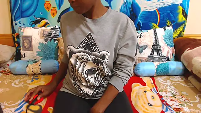 ChocolateClit online show from 10-23-25, 04:38