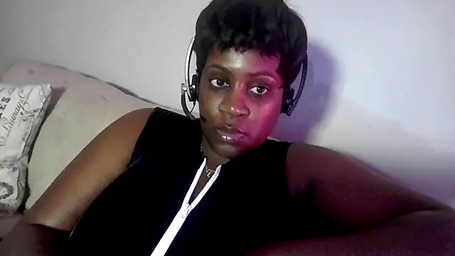 Snapshot of lovelyenigma365 chatting on 02-28-25, 05:37 lovelyenigma365 online show from 02-28-25, 05:37