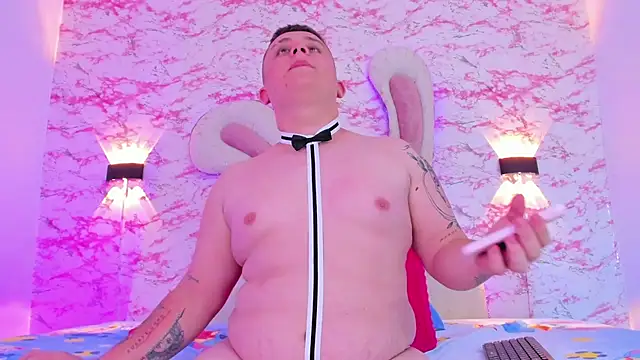 Snapshot of IM_SINAY chatting on 03-03-25, 10:20 IM SINAY online show from 03-03-25, 10:20