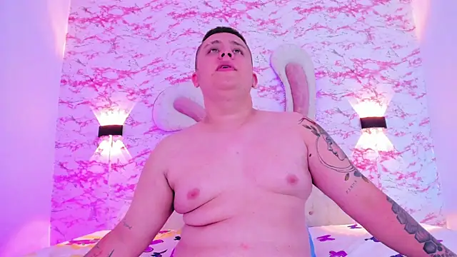 Snapshot of IM_SINAY chatting on 03-11-25, 08:20 IM SINAY online show from 03-11-25, 08:20