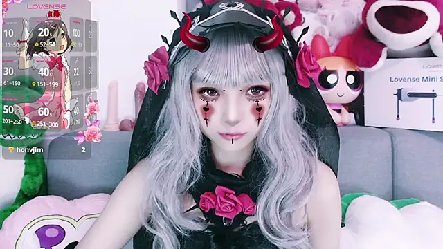 chenenna7 online show from 10-31-25, 02:02