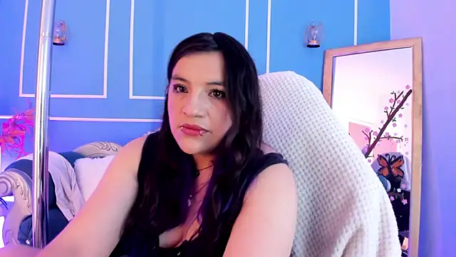 TaraTaylorr online show from 04-14-26, 03:11