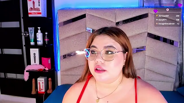 Snapshot of MadissonLee__ chatting on 05-19-26, 10:17 MadissonLee online show from 05-19-26, 10:17