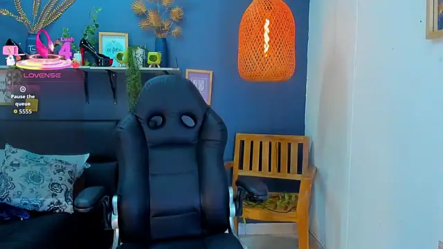 yessila parker online show from 03-03-26, 09:27