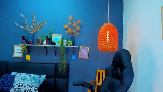 yessila parker online show from 02-28-26, 09:53