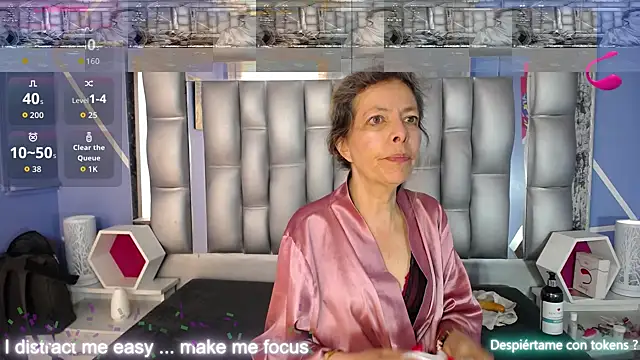 Snapshot of Ladyzee25 chatting on 09-19-25, 03:49 Ladyzee25 online show from 09-19-25, 03:49