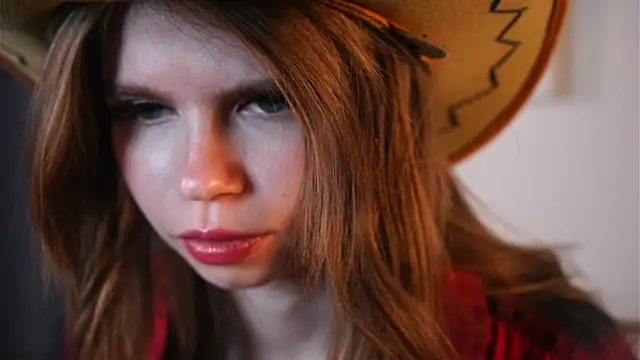 Snapshot of AmityDilley chatting on 10-21-25, 07:08 AmityDilley online show from 10-21-25, 07:08