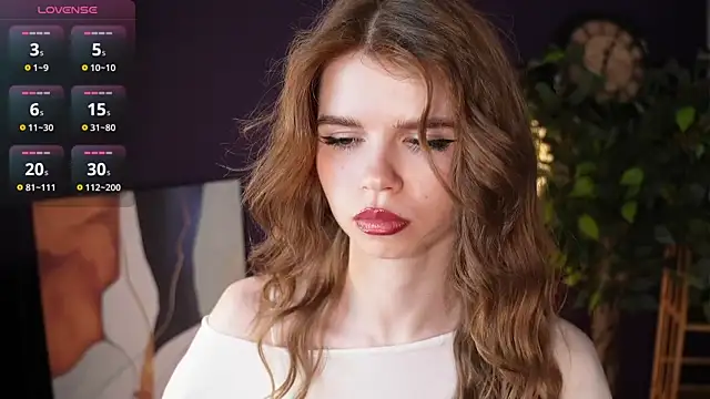 Snapshot of AmityDilley chatting on 10-07-25, 03:51 AmityDilley online show from 10-07-25, 03:51