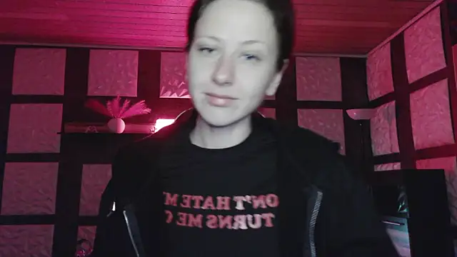 SweetSeraphine online show from 10-05-25, 05:09