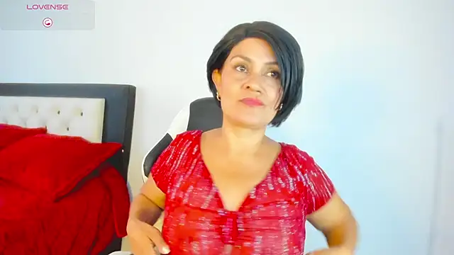 CarolinneFiotti online show from 01-08-26, 04:57