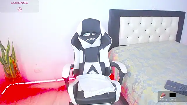 CarolinneFiotti online show from 10-29-25, 12:59