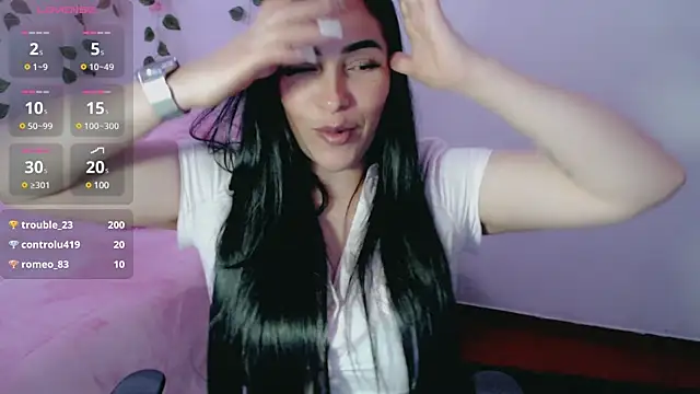 Snapshot of luna_lgomez_ chatting on 03-03-25, 02:17 luna lgomez  online show from 03-03-25, 02:17