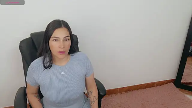 Snapshot of luna_lgomez_ chatting on 07-16-26, 10:01 luna lgomez online show from 07-16-26, 10:01