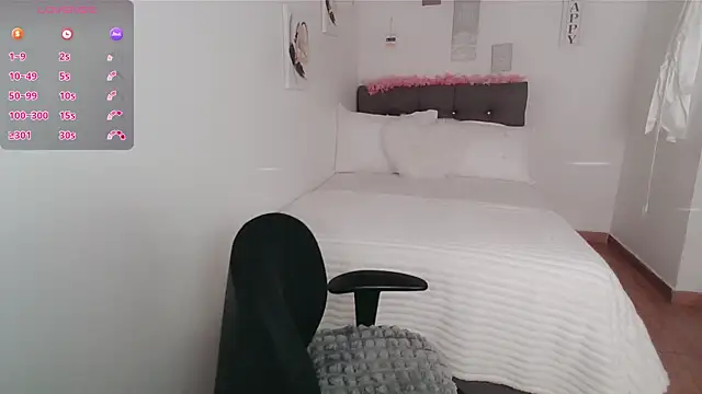 Snapshot of luna_lgomez_ chatting on 10-01-25, 01:37 luna lgomez  online show from 10-01-25, 01:37