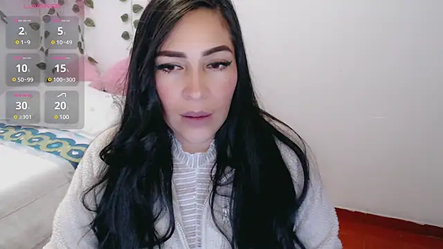 Snapshot of luna_lgomez_ chatting on 03-21-25, 11:12 luna lgomez  online show from 03-21-25, 11:12