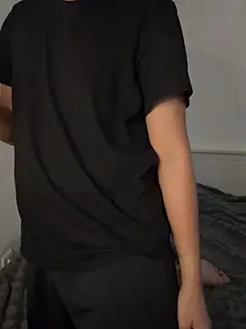 QUEENSMAILE01 online show from 02-27-25, 01:08