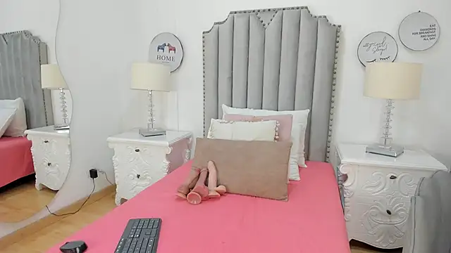 SamantaMarquez online show from 11-04-25, 08:01