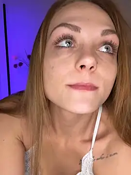 OCTAPUSSY2000 online show from 12-17-25, 08:03