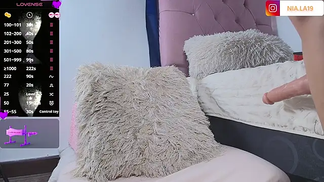 HotAlana  online show from 09-09-25, 06:28