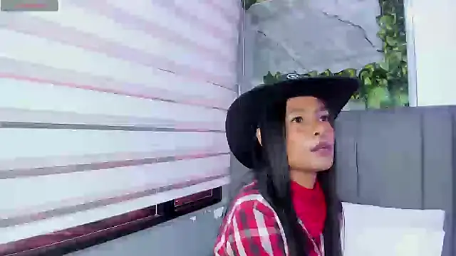 Fernanda liie  online show from 10-14-25, 12:50